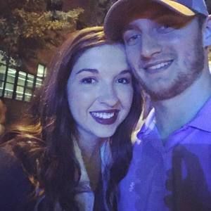 Meet your Posher, Ara